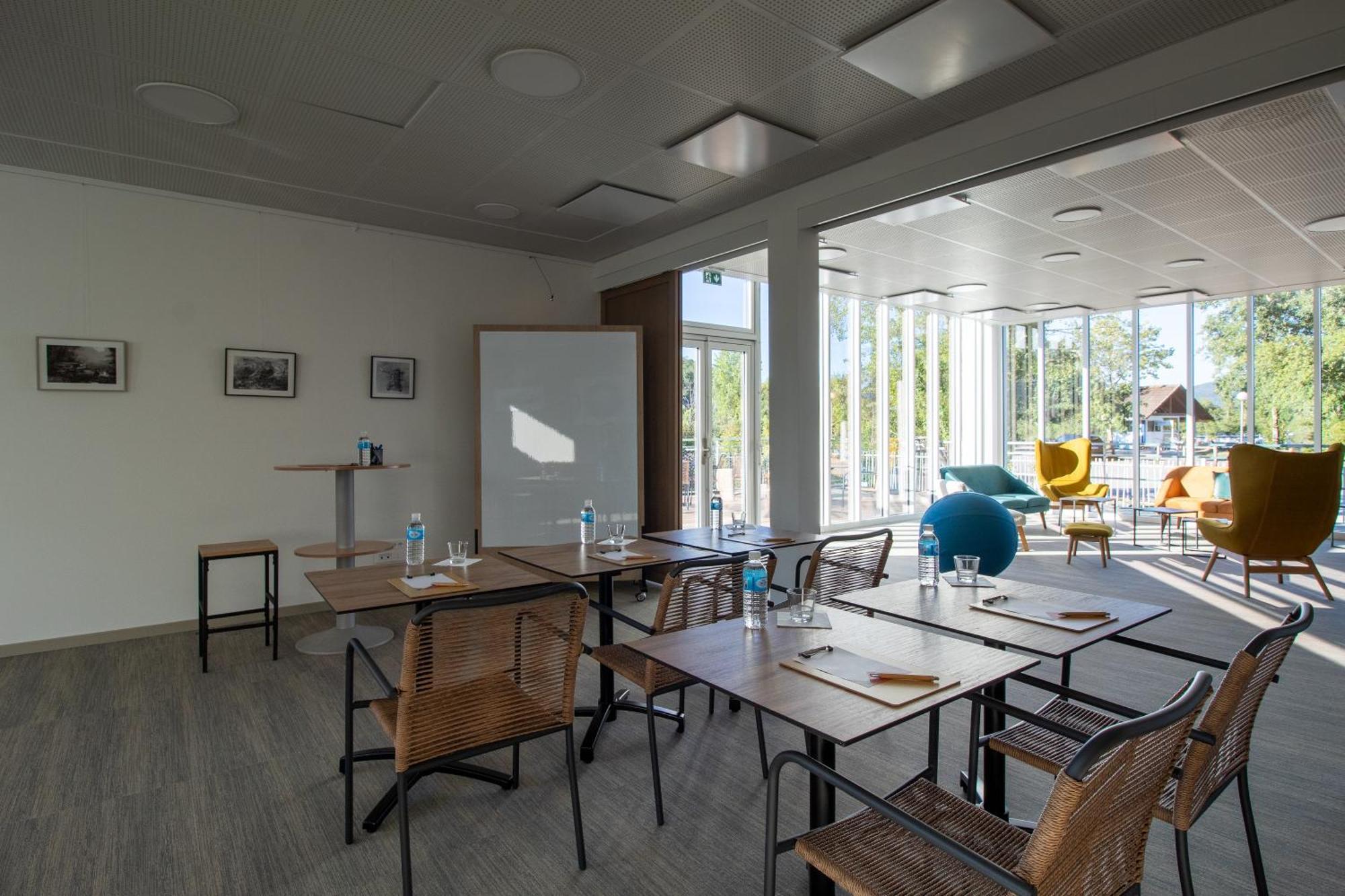Shana Hotel & Residence 沙纳兹 外观 照片