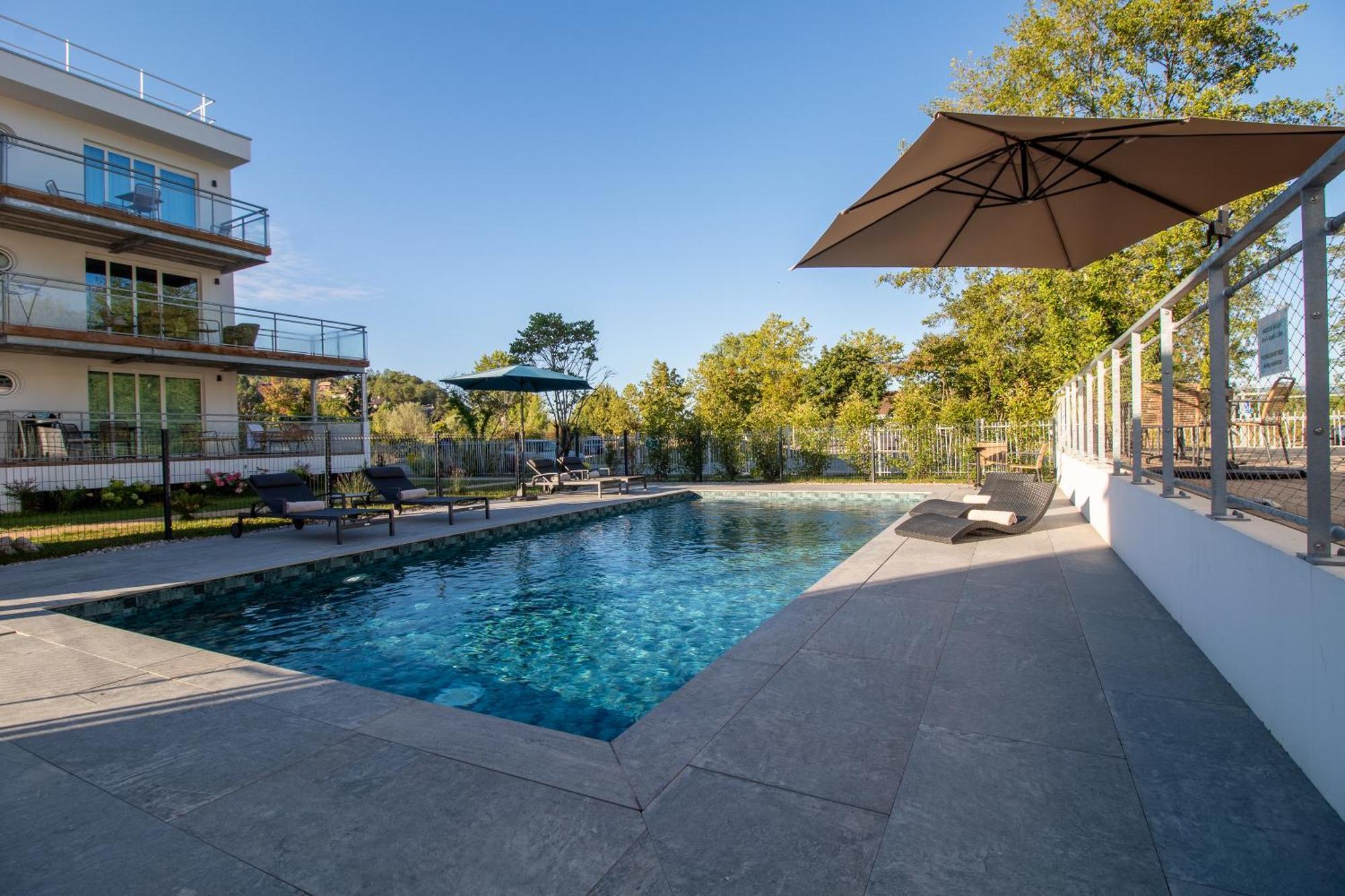 Shana Hotel & Residence 沙纳兹 外观 照片